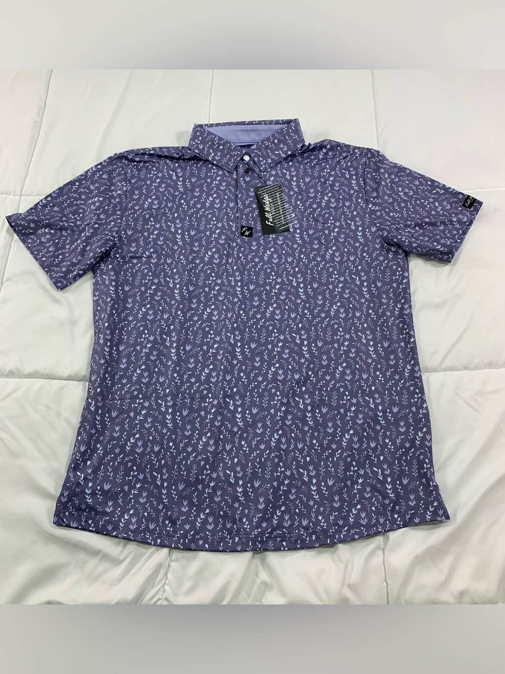 New full wedge golf shirt size L